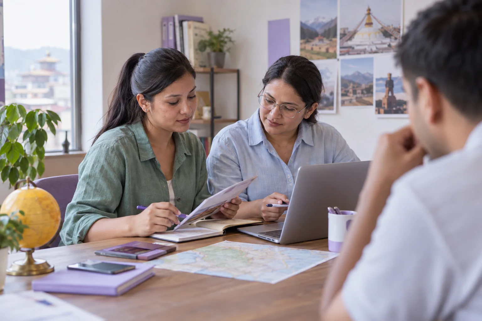 Learner and advisers discuss IELTS UKVI and Academic test choice